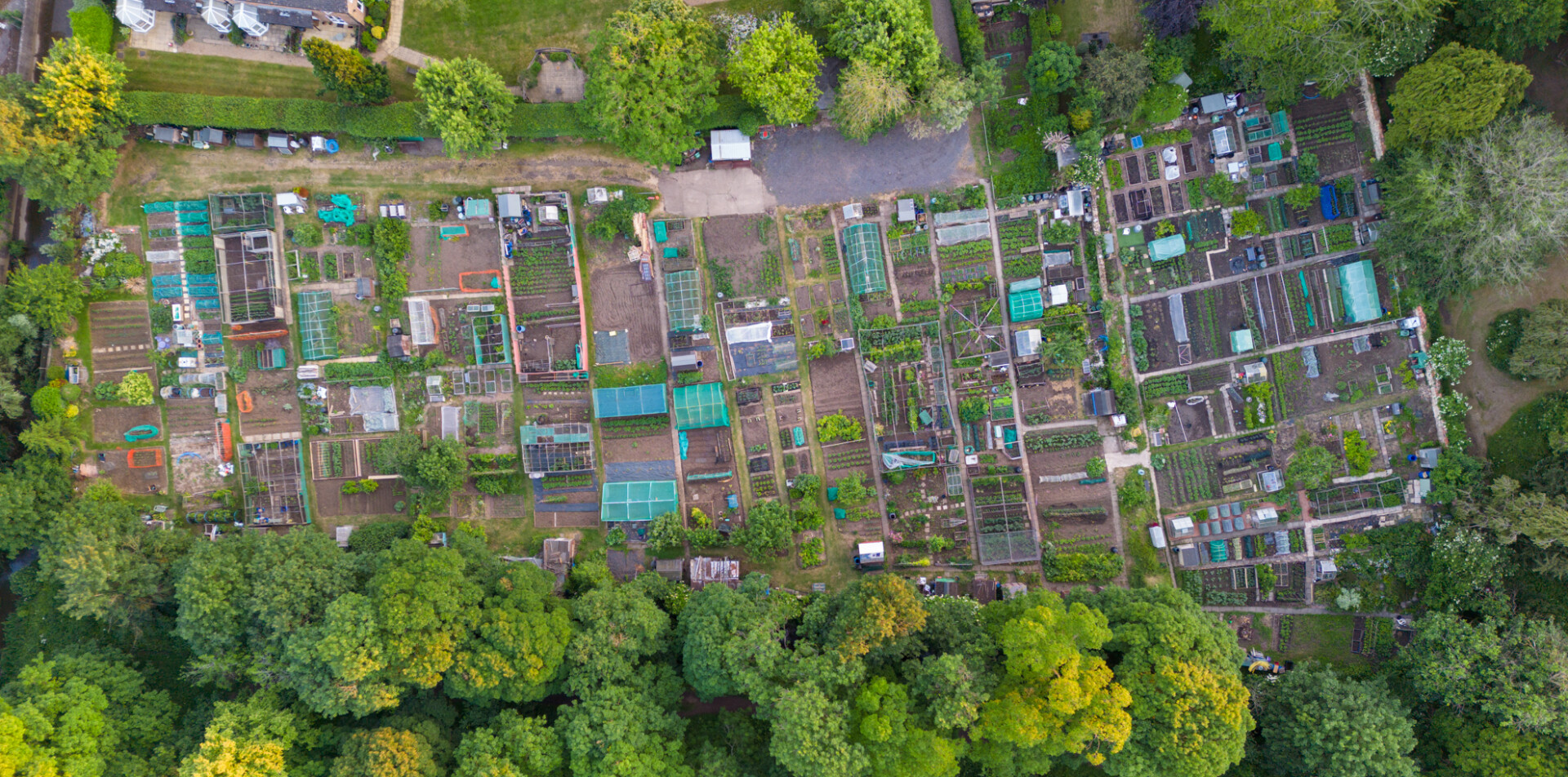 Malthouse Court Allotments Aerial Photo (c) Yakkin Photography 2023